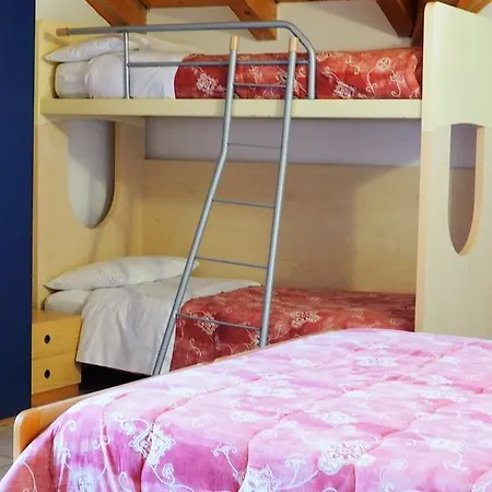 Serena Hotell 3*